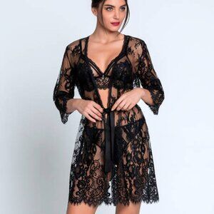 Elegant Black Lace Chemise